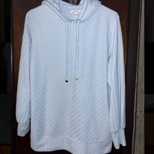 Women’s Hooded Sweater